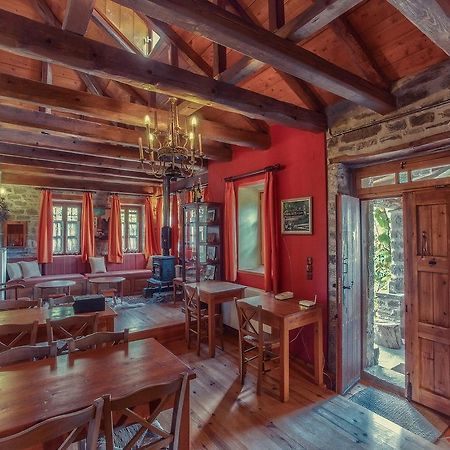 To Spiti Mas Otel Papingo Dış mekan fotoğraf